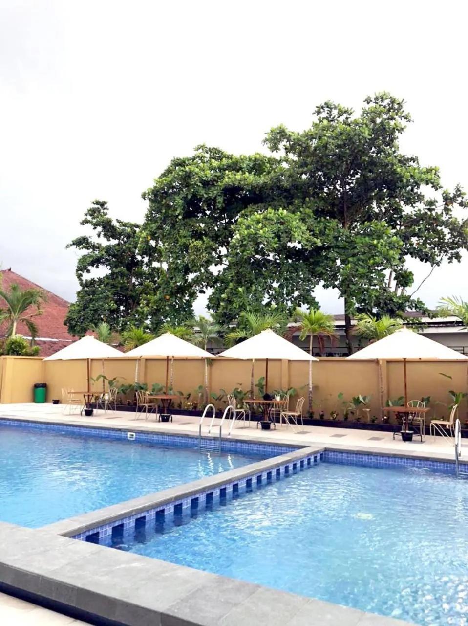 Tasneem Hotel Malioboro Yogyakarta Exterior photo