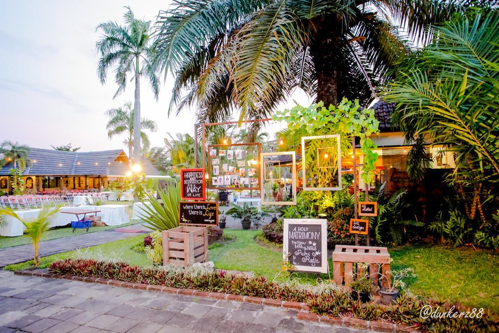 Tasneem Hotel Malioboro Yogyakarta Exterior photo